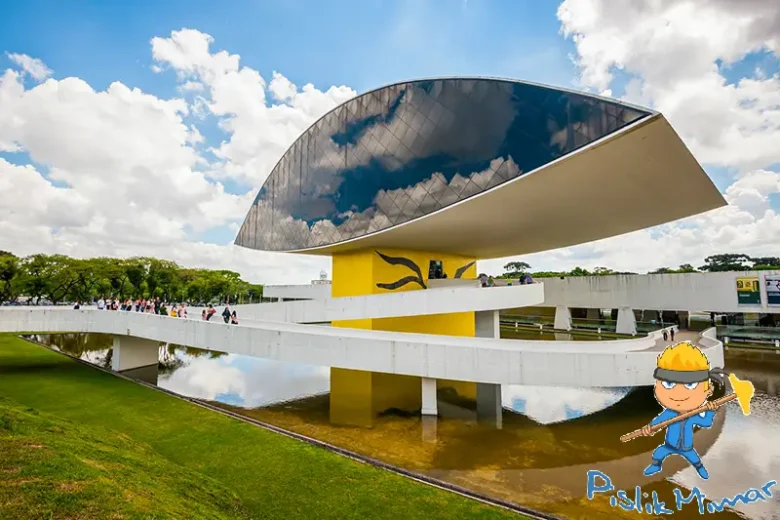 Curitiba, Brezilya'daki Oscar Niemeyer Müzesi 