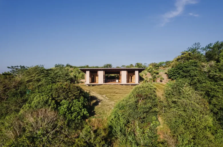 Clay House projesi
