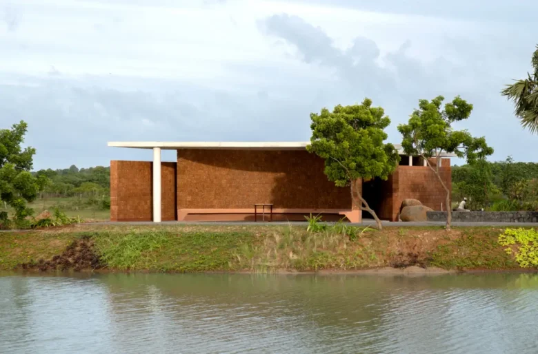 Four Walls Pavilion 2