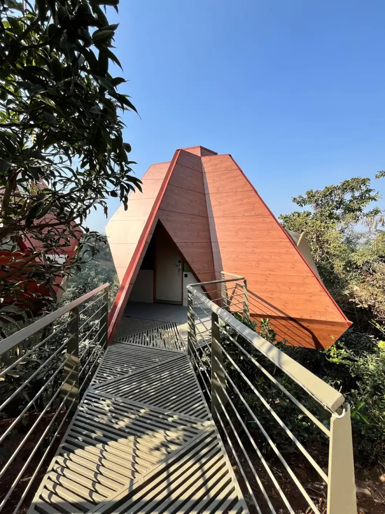 Jugnoo Cabin 5