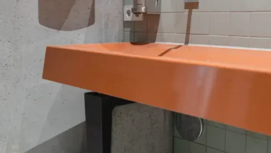 Spore Initiative kültür projesi banyo tasarımı lavabo turuncu